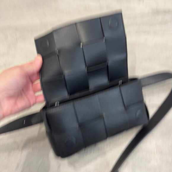 Quince Women's Italian Leather Handwoven Box Belt Bag Black OS - Picture 5 of 14